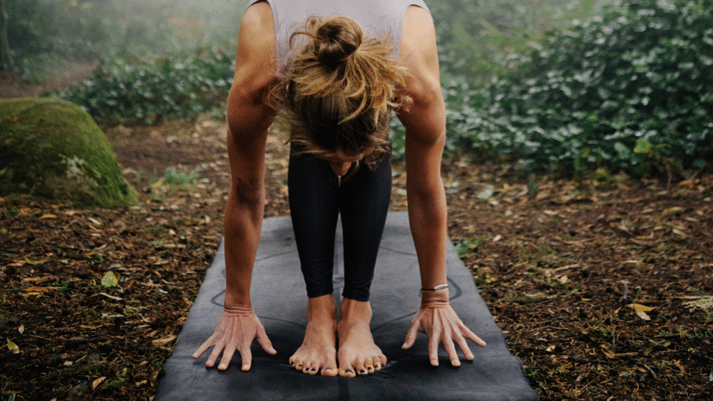yoga entrenamiento descalzo grounding