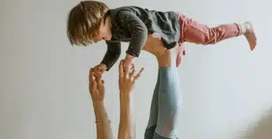 niños-descalzos-equilibrio